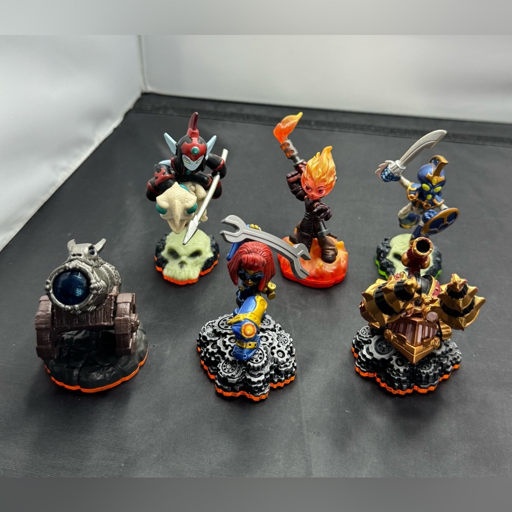 Activision Skylanders Action Figures lot of 6